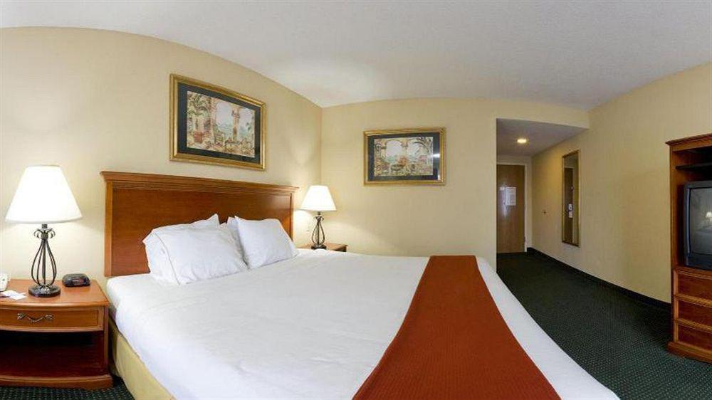 Holiday Inn Express Hotel & Suites Brooksville West, An Ihg Hotel Exteriör bild