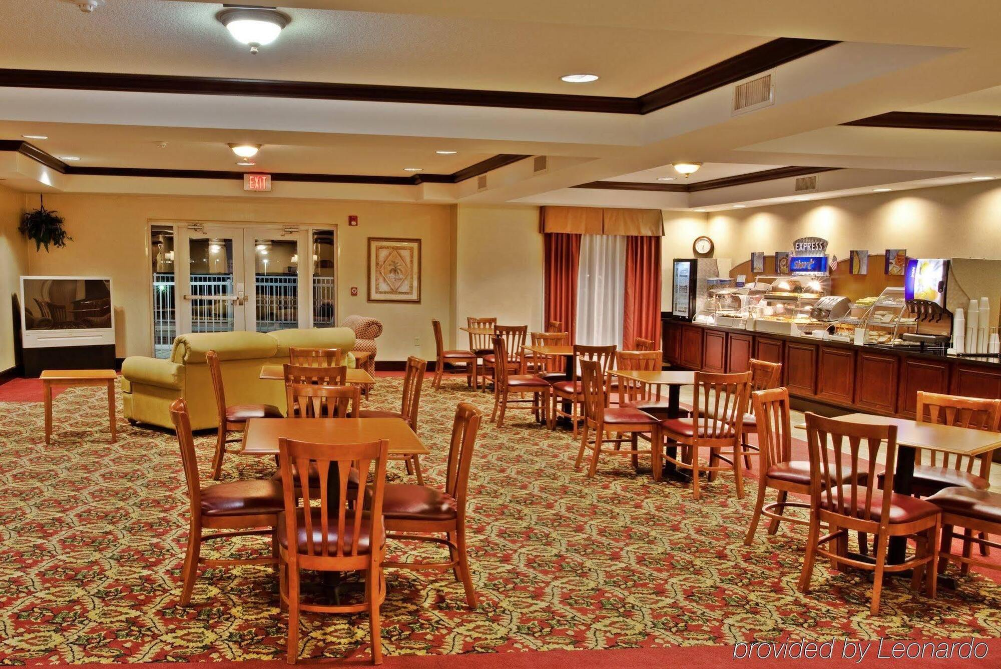 Holiday Inn Express Hotel & Suites Brooksville West, An Ihg Hotel Exteriör bild